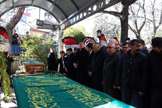 İçişleri Bakanlığı Hukuk Müşaviri Tahir Alan'ın babası son yolculuğuna uğurlandı