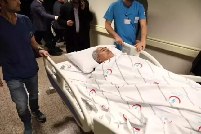 AK Parti'li İbrahim Aydın ve eşi kaza geçirdi