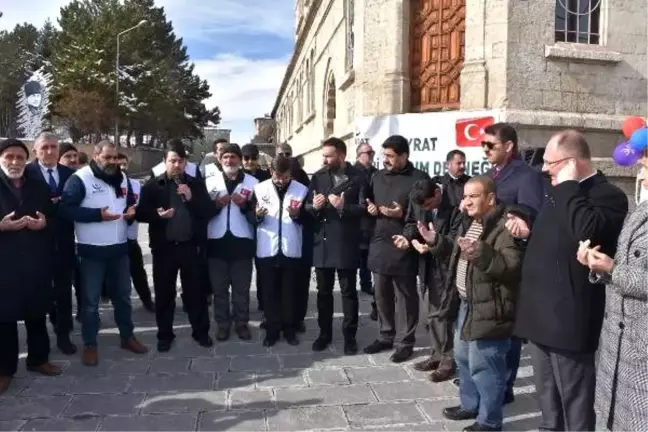 Sivas'tan İdlib'e 2 TIR dolusu yardım