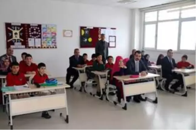 Ulaş Kaymakamı Akköz, öğrencilerle buluştu