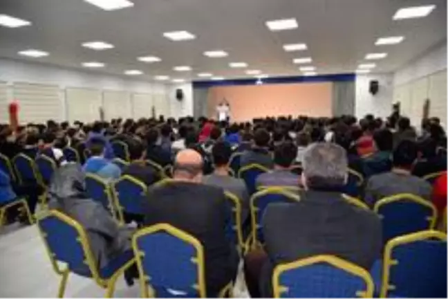 Bilecik'te Eğitim ve Şiir konulu konferans düzenlendi