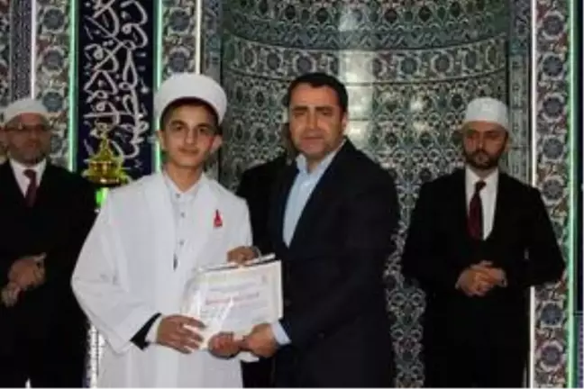 Doğubayazıt'ta hafızlık icazet ve Kur'an-ı Kerim ziyafeti programı düzenlendi