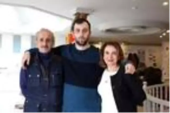 'Yağmur Adam'ı izledi oğlunun hastalığına erken teşhis sağladı