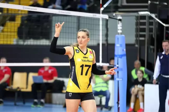 VakıfBank üst üste 11'inci kez çeyrek finalde
