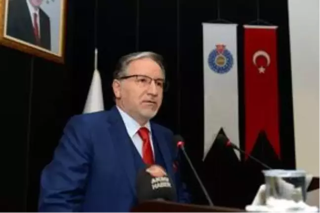 Prof. Dr. Mustafa Karataş Kahramanmaraş'ta konferans verdi