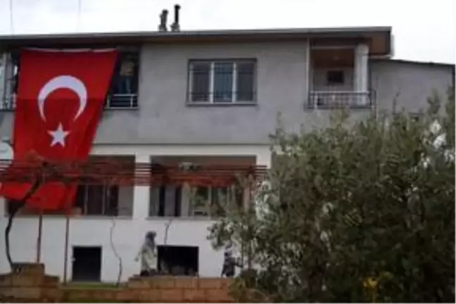 İdlib'de şehit olan Uzman Onbaşı Selim Nergiz'in ailesine acı haber verildi