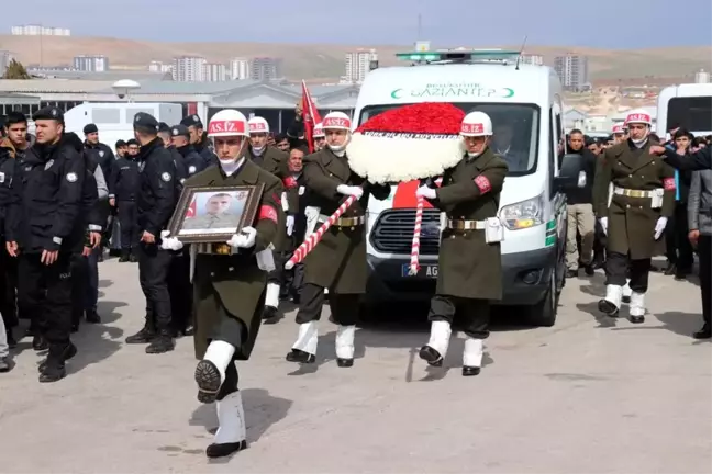 İdlib şehidi Gaziantep'te son yolculuğuna uğurlandı