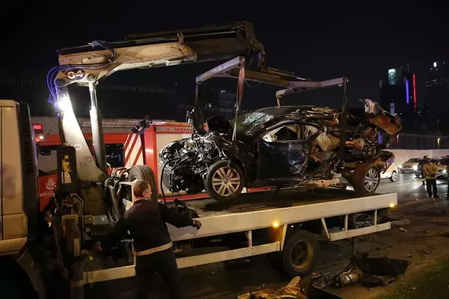 Beşiktaş'taki trafik kazasında 2 kişi yaralandı