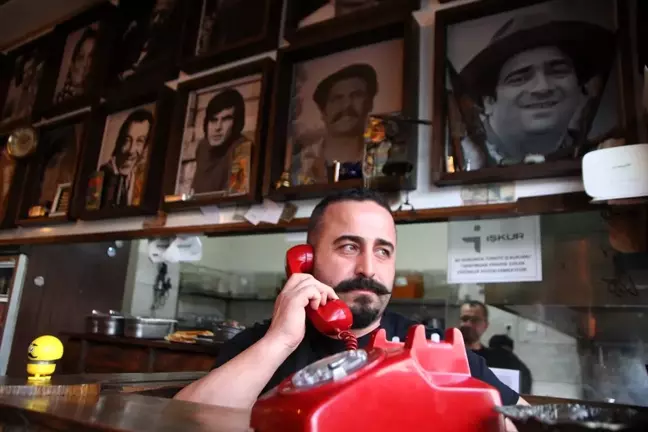 Kebap yemeye gelenlere nostalji yaşatıyor
