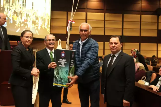 Büyükşehir'den çiftçiye 70 bin dut fidanı daha