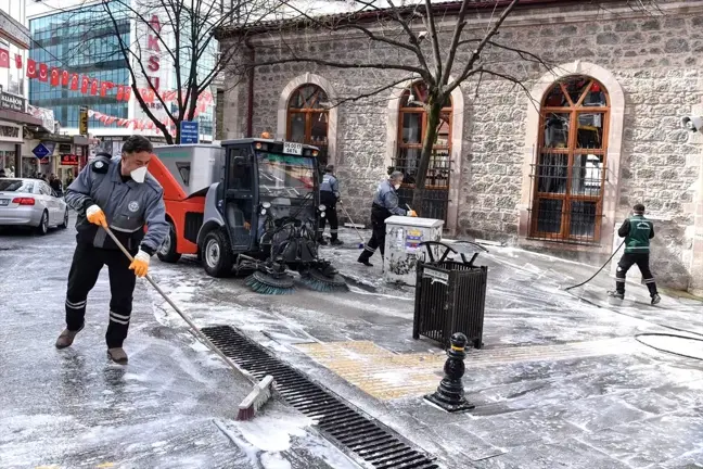 Giresun'da cadde ve sokaklar dezenfekte ediliyor