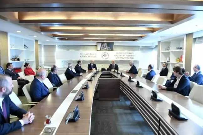 Ulaştırma ve Altyapı Bakanlığı'nda devir teslim töreni
