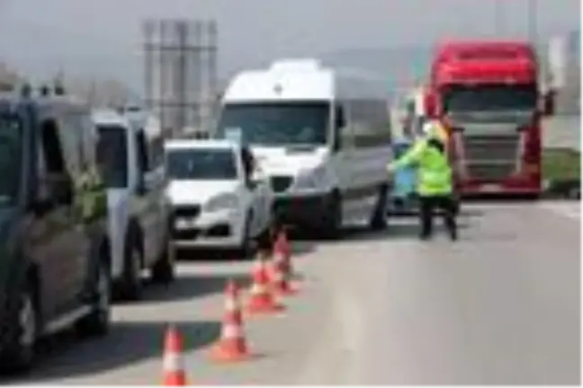 Memleketlerine dönen Karadenizliler, kent girişlerinde yoğunluk oluşturdu