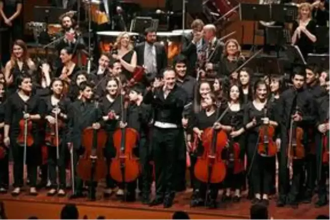 BİFO'nun Barış İçin Müzik Orkestrası ile sahne aldığı konser internette yayınlanacak