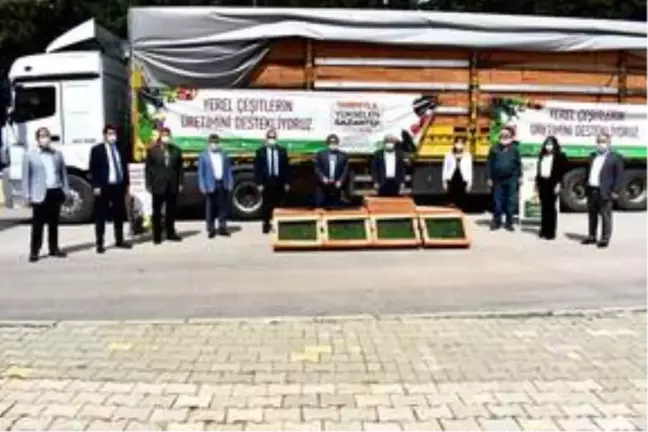 Büyükşehir Belediyesinden Nurdağı'nda çiftçilere fide desteği