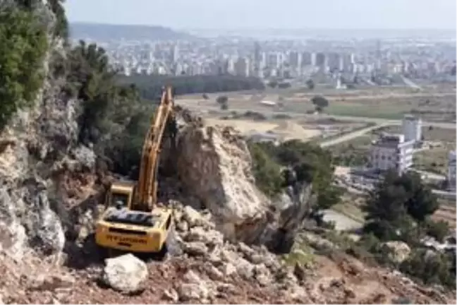 Kepez'de Masa Dağı yolu çalışmaları devam ediyor