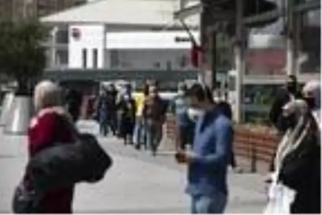 Toplumda AVM 'güvenli sosyal alan' olarak görülüyor