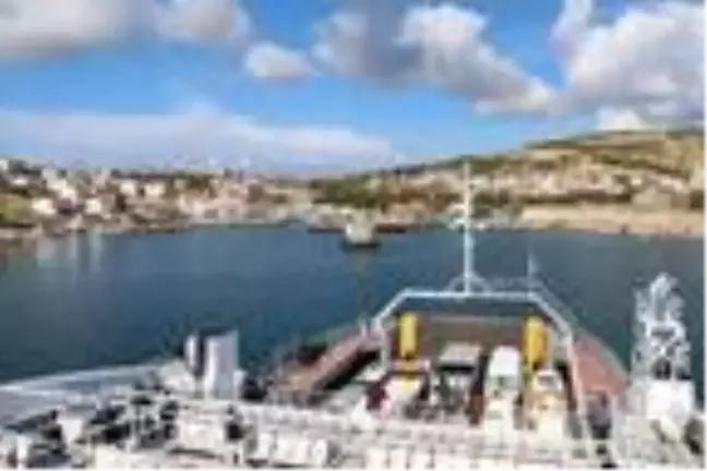 Bozcaada'ya feribot seferleri, 3 güne çıkarıldı