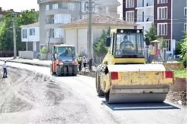 Lapseki'de asfalt döküm çalışmaları