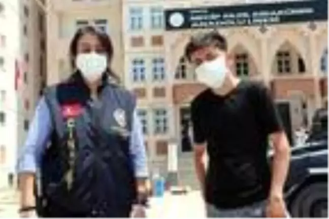 Polis memuru 'koş oğlum' dedi son 1 dakika kala sınava yetiştirdi