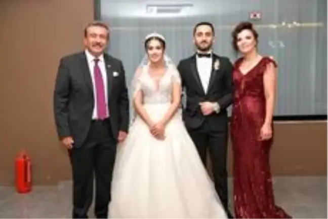 Son dakika... Başkan Çetin, kızı Melike'nin nikahını kıydı