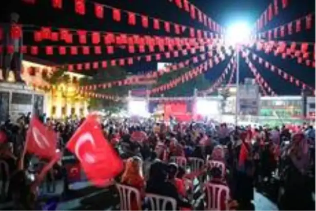 Malatyalılar 4 yıl önce olduğu gibi, 15 Temmuz'da yine meydanları doldurdu