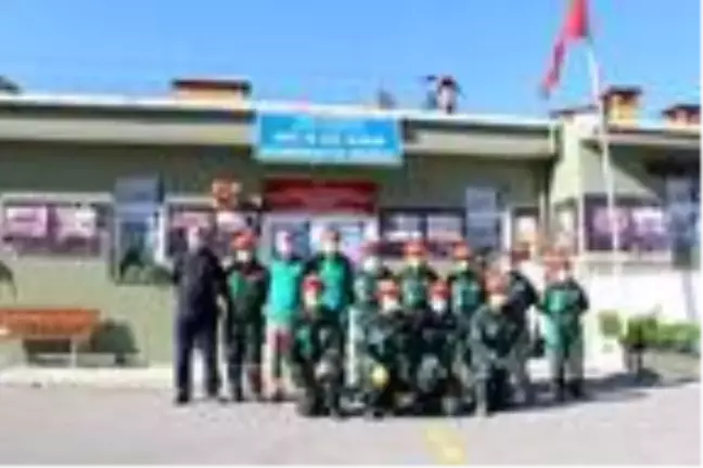 Depremi yaşadılar, kurtarıcı oldular