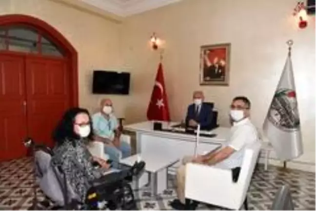 Engellilerden Vali Karadeniz'e ziyaret