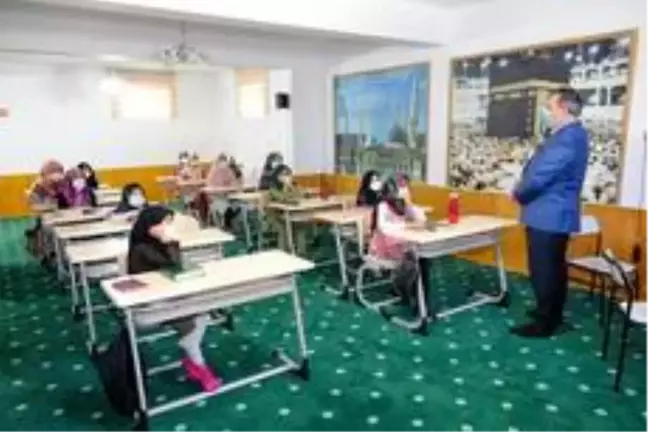 Müftü Çakır'dan geleceğin hafızlarına ziyaret