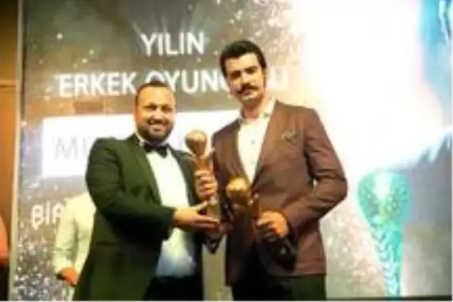 Bir Zamanlar Çukurova'nın yıldızı Murat Ünalmış ödüle layık görüldü