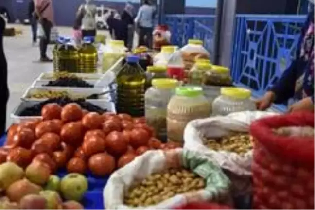 Millet Çarşısında 'Üretici ve İkinci El Pazarı' kuruldu
