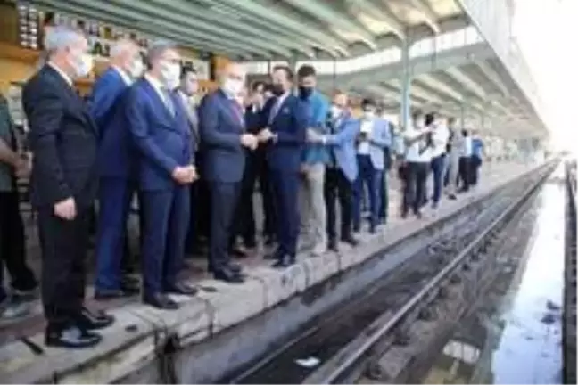 Bakanı Karaismailoğlu'ndan Yeşilyurt'a ray müjdesi