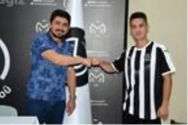 Manisa FK'dan çifte imza