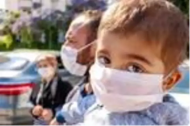 Çocuklarının tedavisi için her şeyden vazgeçen aile yardım bekliyor
