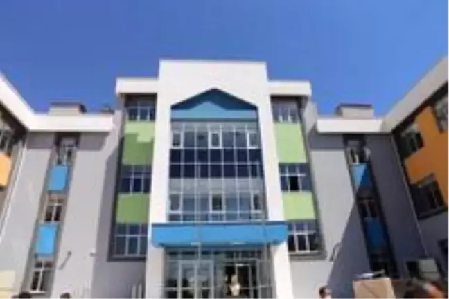 Başkan Bulut'un ismi Güzel Sanatlar ve Spor Lisesine verildi