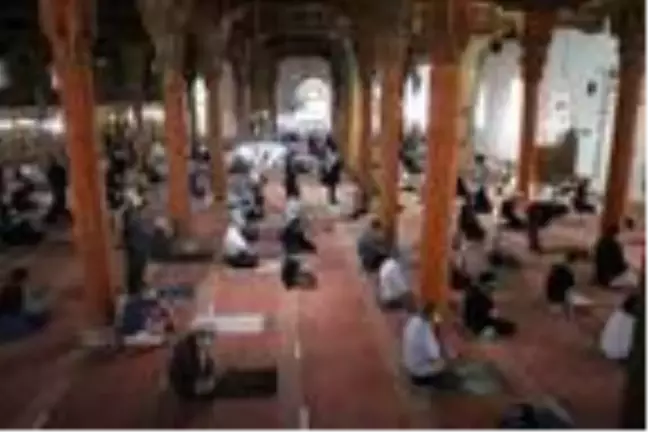 40 direkli Ulu Cami, 7 asırdır ayakta