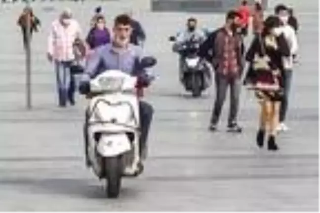 Çağlayan Meydanı'nda motosiklet işgaline vatandaşlardan tepki