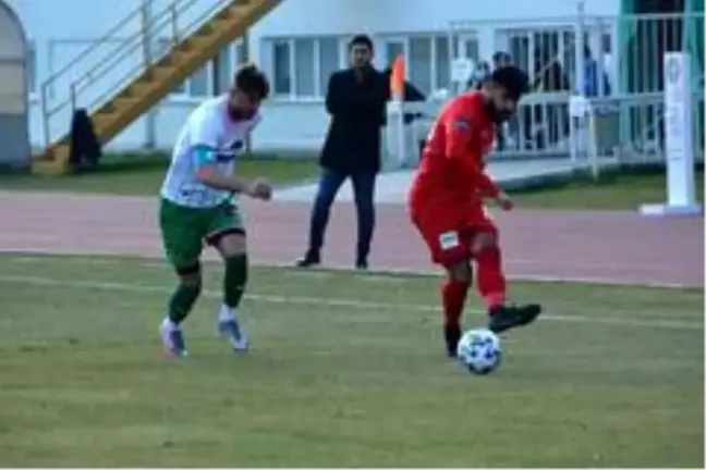 3. Lig: Isparta 32 Spor: 1 Yalovaspor: 2