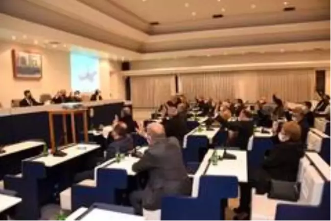 Salihli Belediye Meclisi yılın son toplantını gerçekleştirdi
