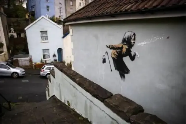 Banksy'nin son eserini duvarına yaptığı evin fiyatı 17 kat arttı