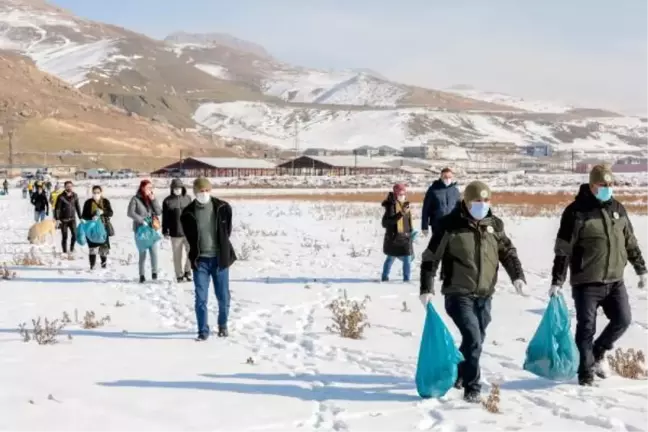 Van'da, kısıtlamada can dostlar unutulmadı