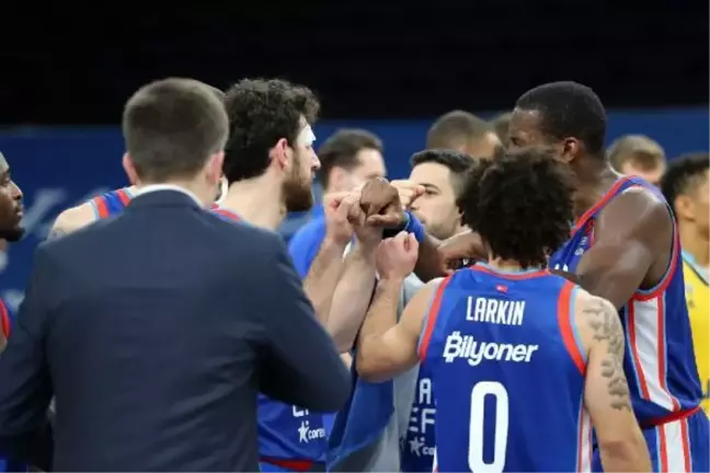 ALBA Berlin: 84-76