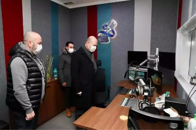 Son dakika haberi: İçişleri Bakanı Süleyman Soylu Polis Radyosu'nu ziyaret etti