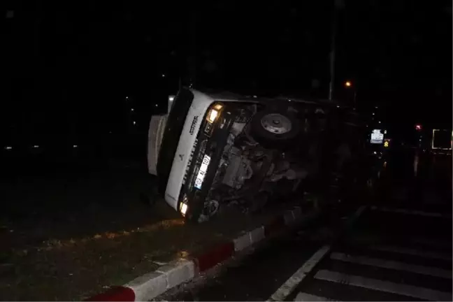 Hurdaya dönen kamyondan burnu bile kanamadan çıktı