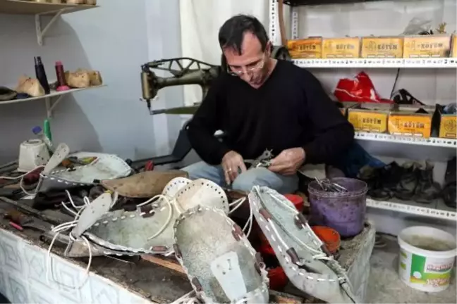 TEKİRDAĞLI USTANIN DİKTİĞİ ÇARIKLARA GENÇLERDEN YOĞUN İLGİ
