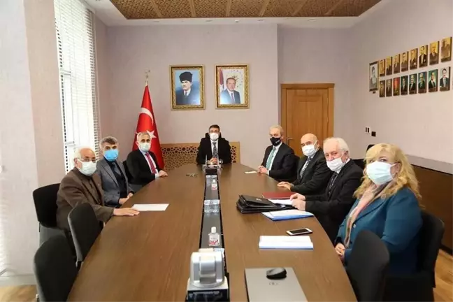 Vali Çelik: