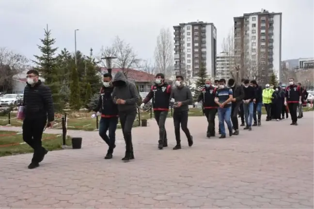 Son dakika gündem: Hastane çalışanlarına saldıran şüphelilere çifte ceza (4)