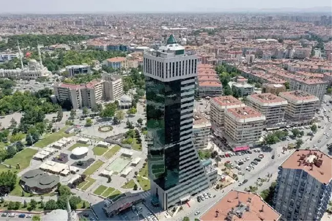 Bera Holding'te görev değişimi