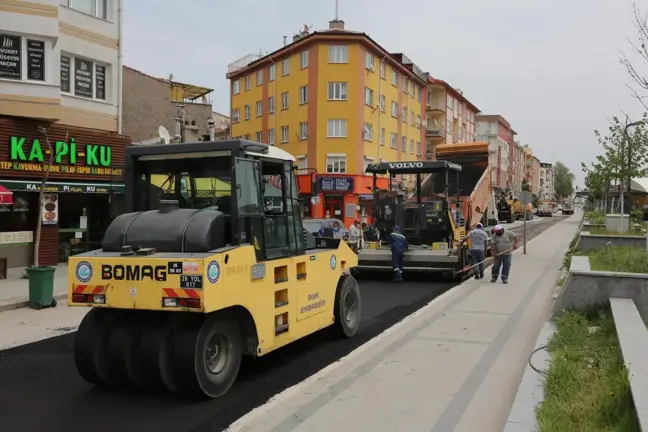 Bulvar ve caddeler onarılıyor!