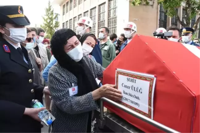 Son dakika gündem: Şehit Onbaşı Caner Ülüğ, Eskişehir'de toprağa verildi
